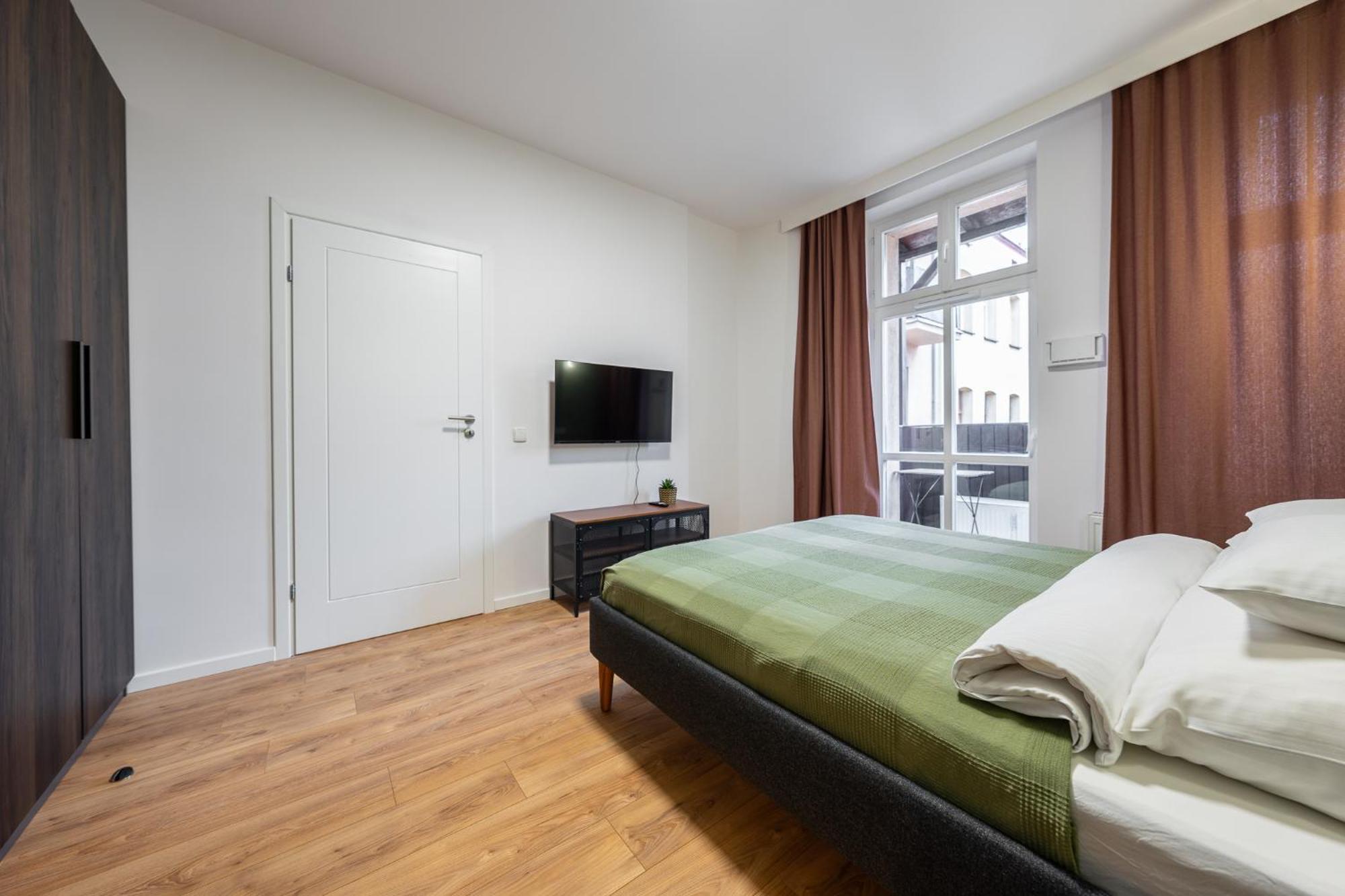 Apartamenty Tespis - Historic House Next To The Cathedral In The City Centre Катовице Екстериор снимка