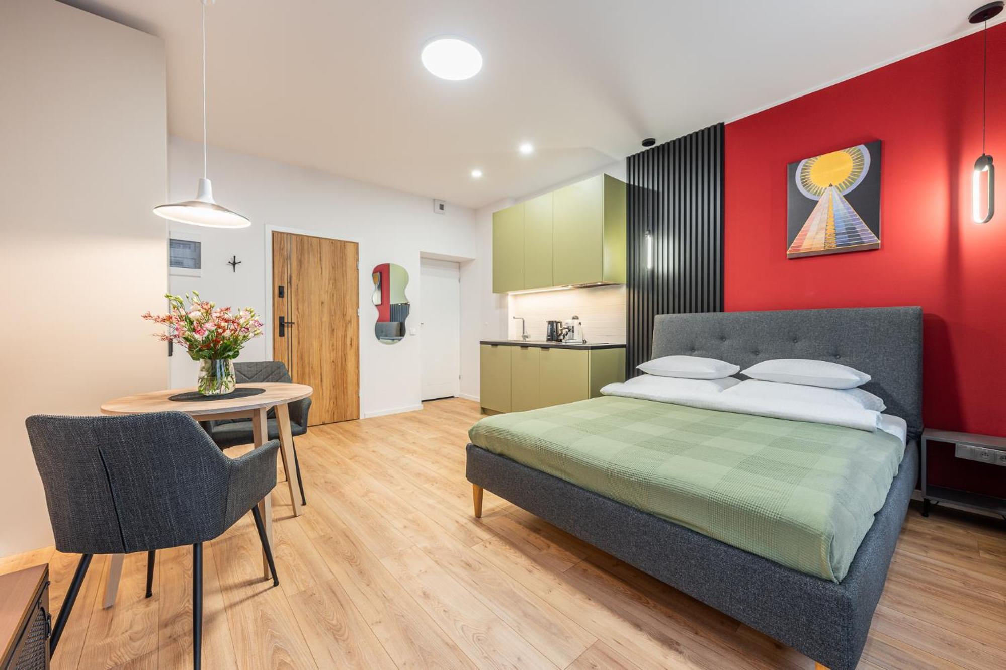 Apartamenty Tespis - Historic House Next To The Cathedral In The City Centre Катовице Екстериор снимка