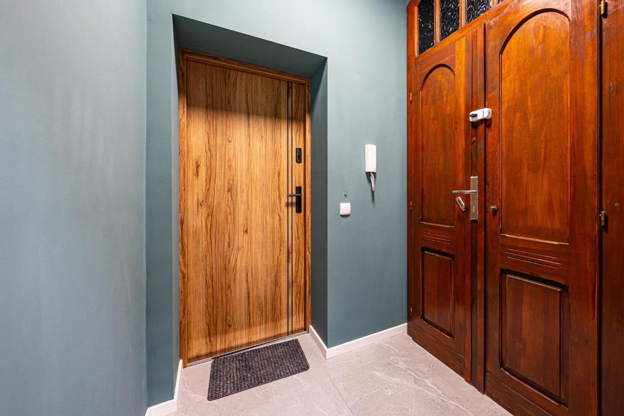 Apartamenty Tespis - Historic House Next To The Cathedral In The City Centre Катовице Екстериор снимка